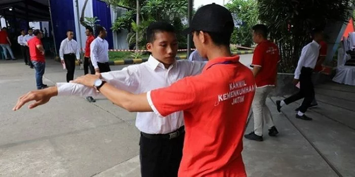 Puluhan Peserta CPNS Bawa Jimat dari Kertas Bertuliskan Huruf Arab hingga Pasir Dibungkus Kain Putih