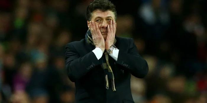 Sang Allenatore, Walter Mazzarri Dipecat di Ruang Ganti