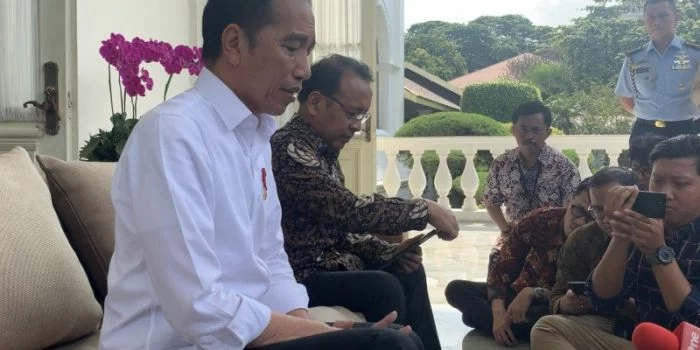 Jokowi: Saya Perintahkan Kapolri Tindak Tegas Penimbun Masker