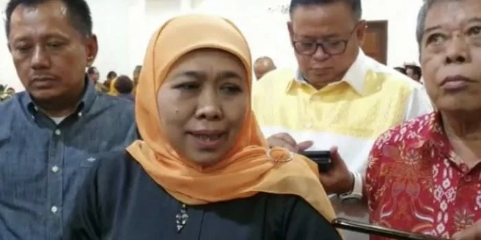 Gubernur Khofifah Indar Parawansa Belum Intrusikan Liburkan Siswa SMA-SMK