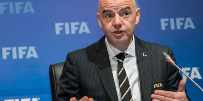 Presiden FIFA Minta Seluruh Federasi Sepak Bola Dunia Lindungi Pemain, Pelatih hingga Suporter