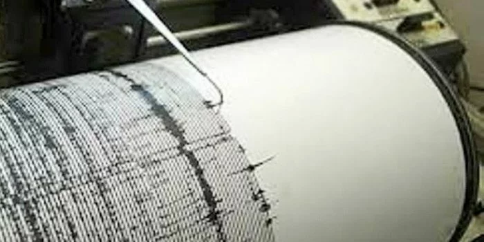 BMKG: Waktu Bersamaan, 2 Peristiwa Gempa di Laut Selatan Jatim