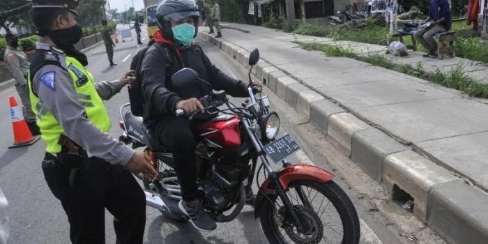 Pengendara yang Mudik Lewat Jalur Tikus Tetap Dipaksa Putar Balik