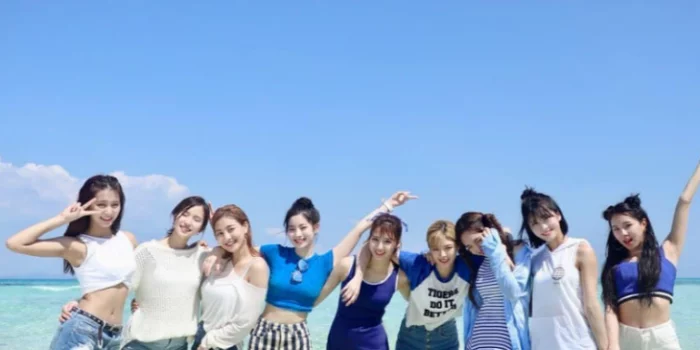 Video Dokumenter TWICE Hadir di YouTube pada 29 April