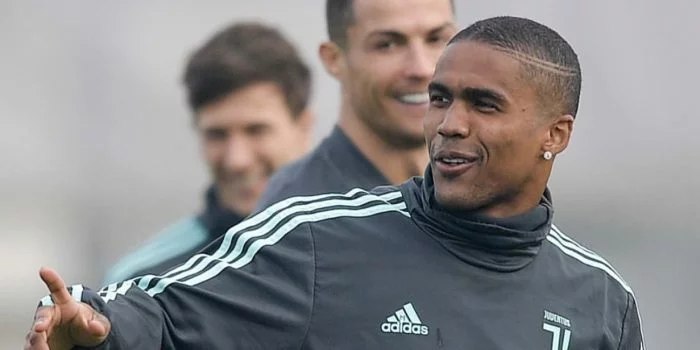 Sering Cedera Sempat Berpikir Pensiun, Douglas Costa Sewa Pelatih Mental