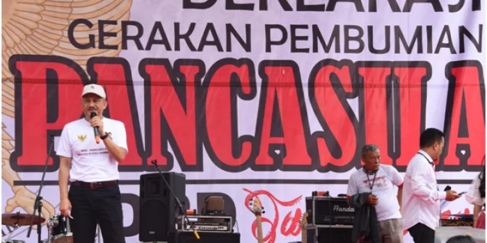 Membumikan Pancasila dengan Merakyat