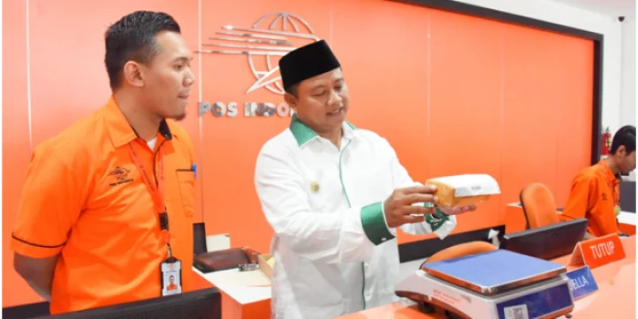 Wagub Jabar Tinjau Kantor Pos Tasikmalaya