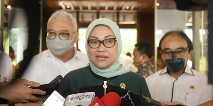 Menaker Ida Fauziyah, Menteri Keempat Jokowi Terpapar Positif Covid-19