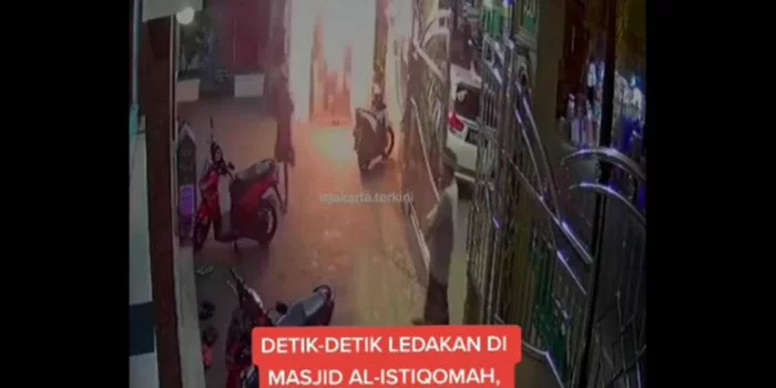 Masjid Al-Istiqomah,Cengkareng, Jakarata Barat dilempar Bom Molotov (Foto: Instagram jakarta.terkini)