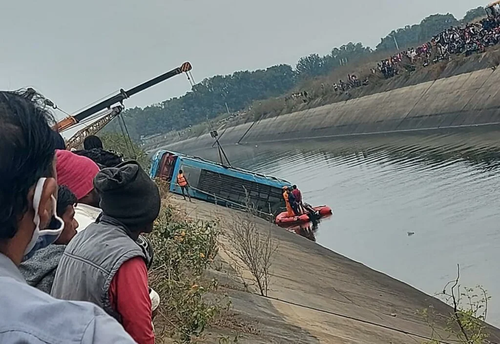 Bus Nyemplung Sungai, 40 Penumpang Meninggal Dunia