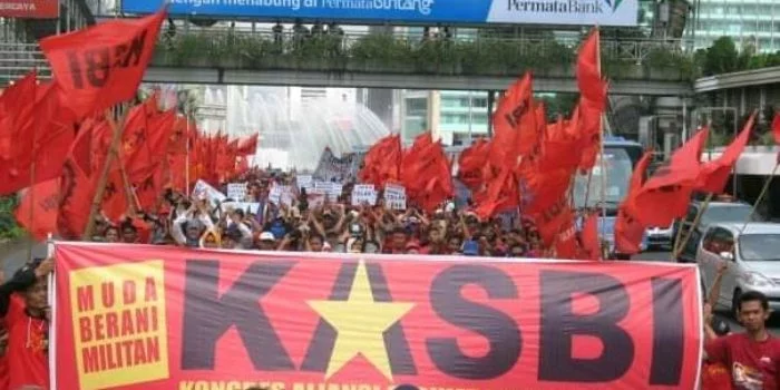 May Day, Kasbi Kepung Istana Negara