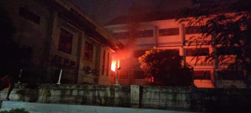 Ribuan Botol Vaksin Terbakar di Tempat Penyimpanan Puskesmas Kemayoran