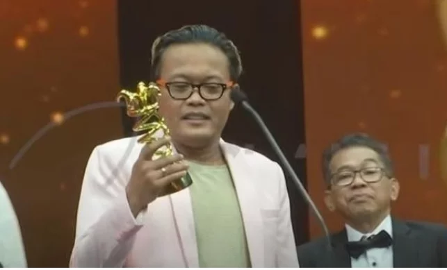 Sule Kembali Raih Penghargaan Komedian Terfavorit di Indonesian Comedy Awards 2022