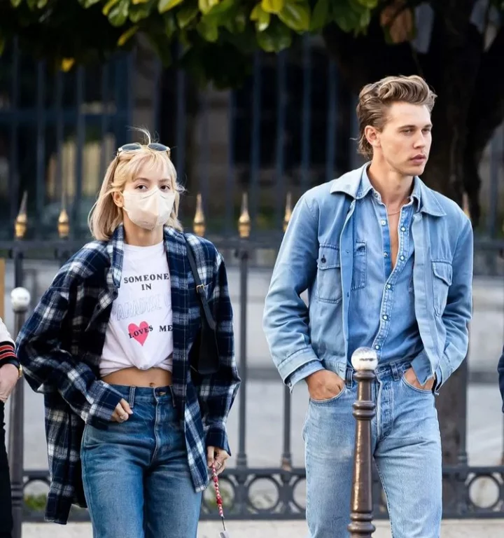 Viral Foto-Foto Lisa BLACKPINK Jalan Bareng Austin Butler