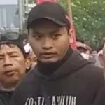 Ade Armando Dipukuli saat Demo 11 April, Ini Wajah yang Pemukul Pertama