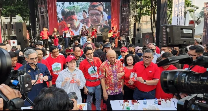 Festival di Lapangan Parkir Senayan, PDIP Pecahkan Rekor Sulang Kopi