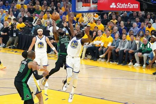 Hasil Final NBA 2021-2022: Kalahkan Boston Celtics, Golden State Warriors Unggul 3-2