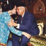 Air Mata Soeharto Saat Ditinggalkan oleh Istri Tercinta