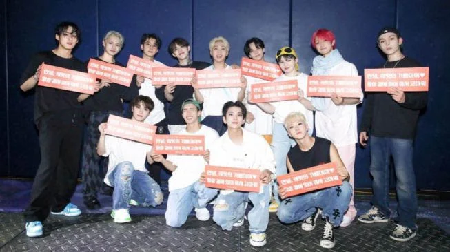 SEVENTEEN Sukses Gelar Konser bertajuk BE THE SUN