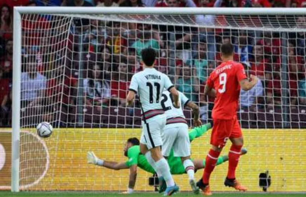 Swiss vs Portugal, Swis Menang 1-0, Haris Seferovic Catat Rekor Gol Tercepat 57 Detik