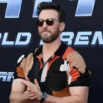 Chris Evans: Sang Captain America Lagi Fokus Cari Jodoh