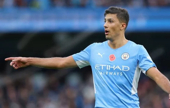 Manchester City Pagari Rodri Hingga 2027