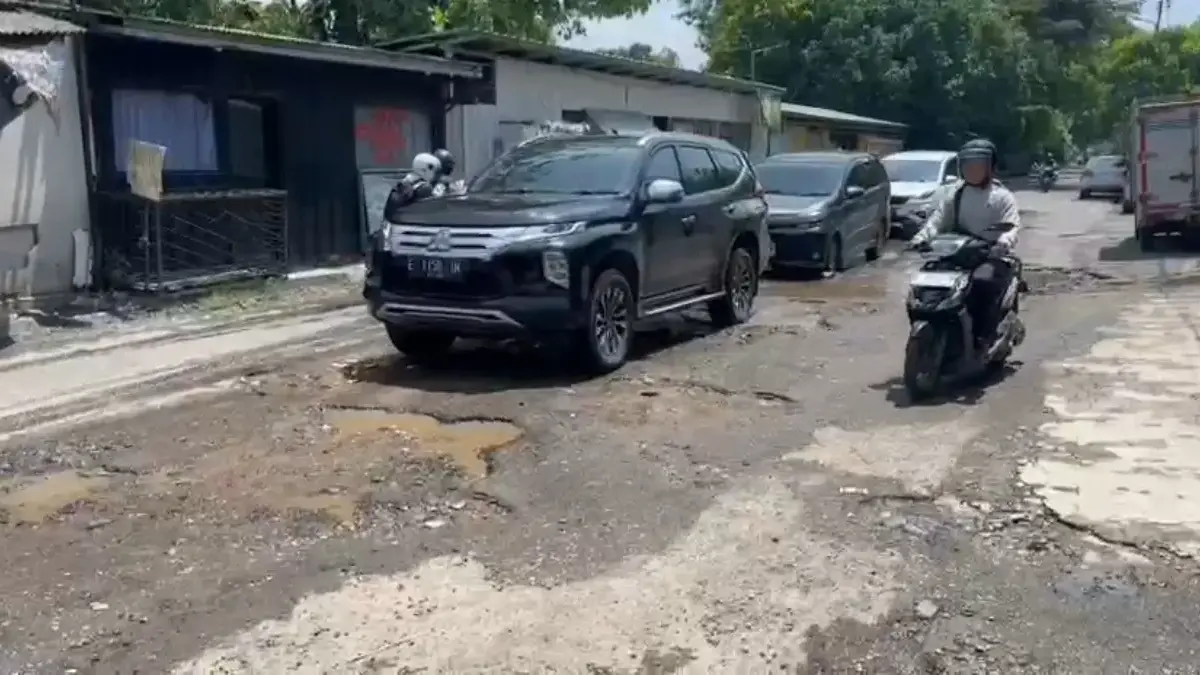 Jalan Rusak