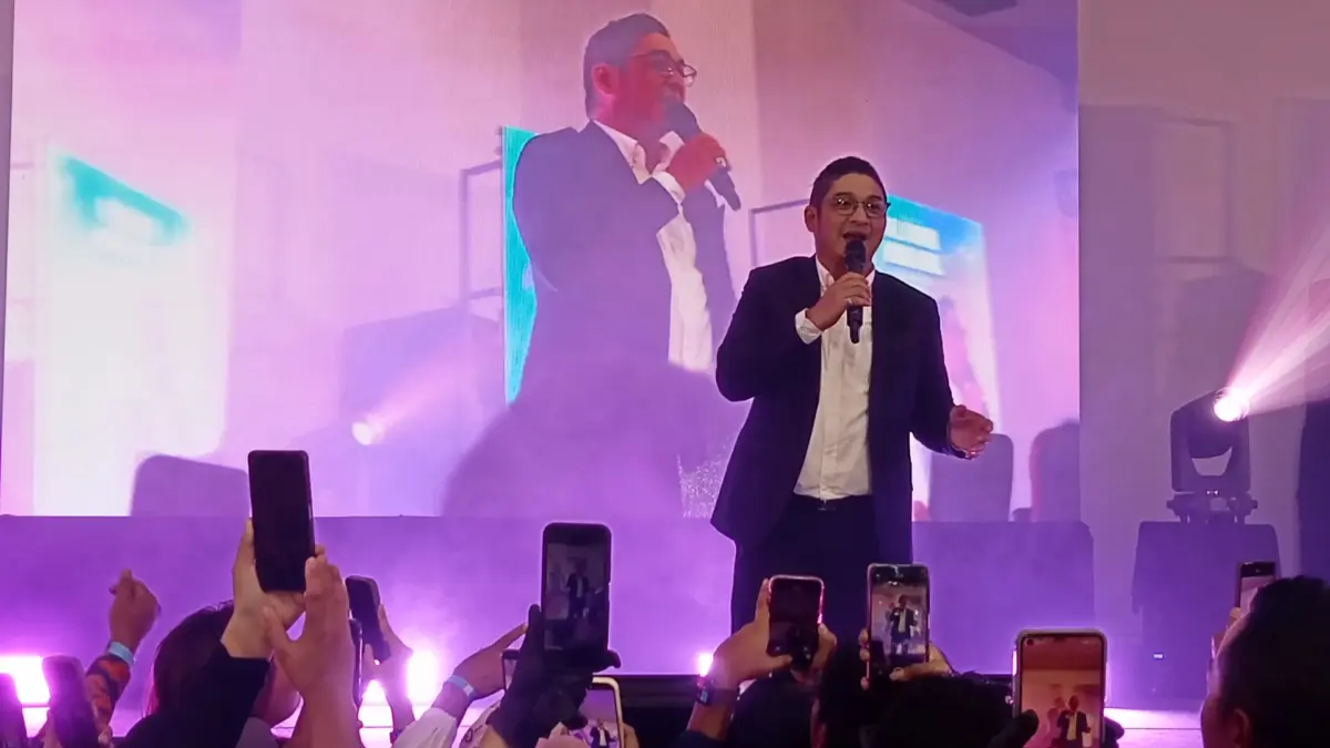 Pasha Ungu Hipnotis Penggemar di Cirebon Pasha Ungu