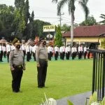 3 Personel Polresta Cirebon Mendapat Kenaikan Pangkat Pengabdian